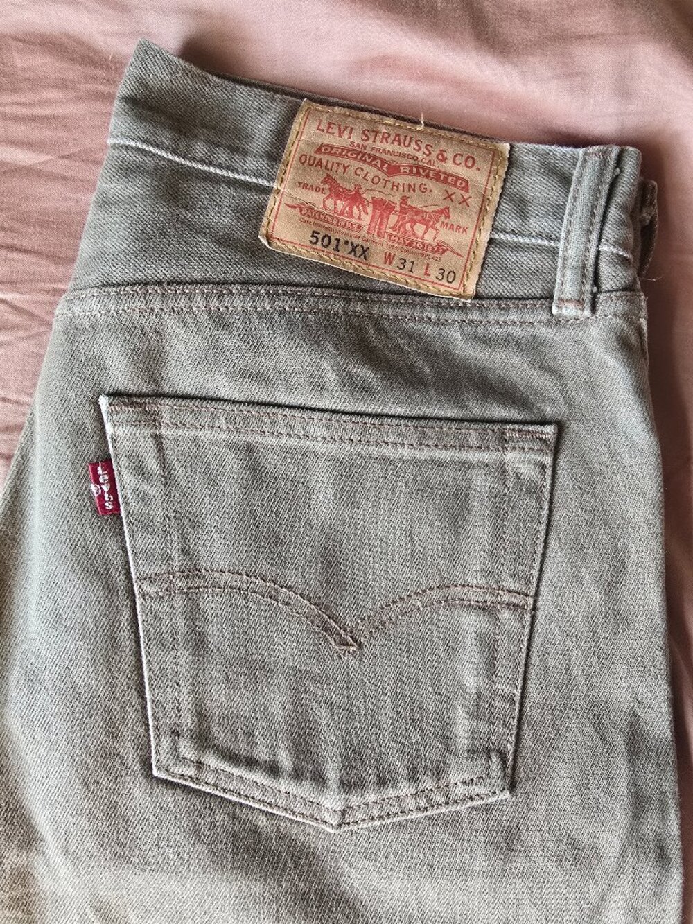 Levi's 501xx 31x30 (WORN ONCE)